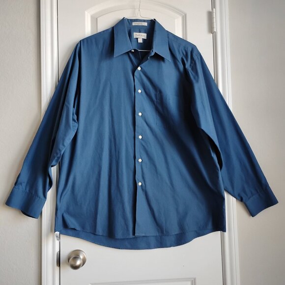 Van Heusen Men's Long Sleeve Blue Dress Shirt Size 16.5, 34-35 - Picture 1 of 4